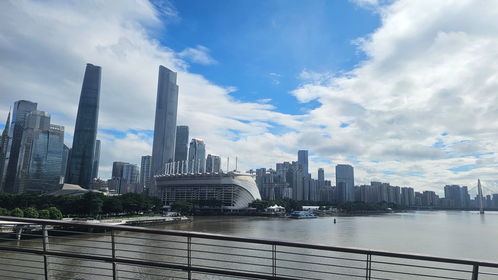China, photo 10 of 359